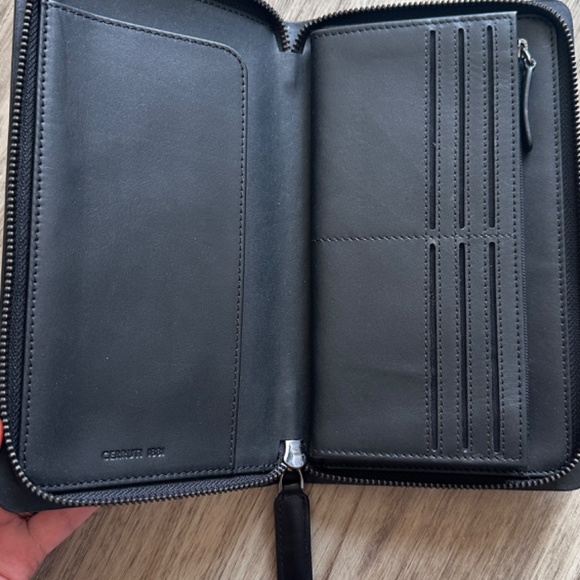 Wallet/cardholder - Picture 5 of 9